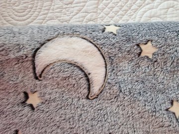 Svietiaca deka hviezdna noc šedá Veľkosť: 150x200 cm
